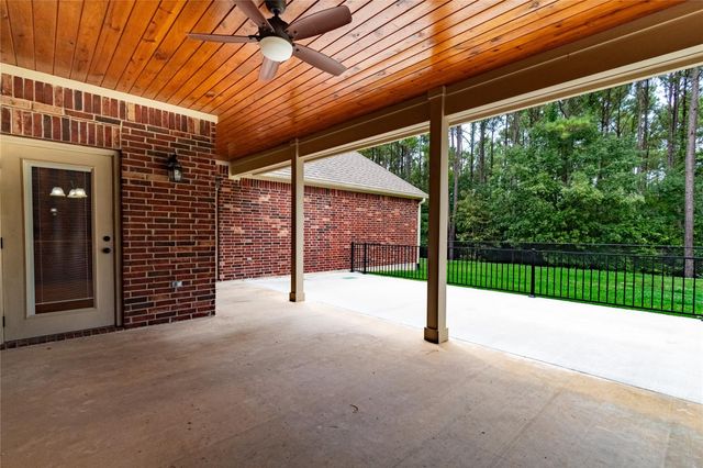 448 Eastgate Park, Livingston, TX 77351