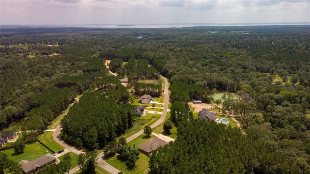 448 Eastgate Park, Livingston, TX 77351