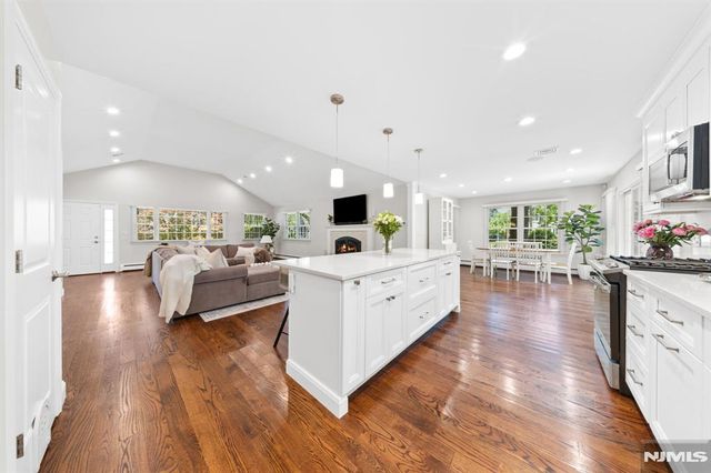 20 Northern Avenue, Florham Park Borough, NJ 07932