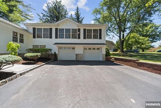 20 Northern Avenue, Florham Park Borough, NJ 07932