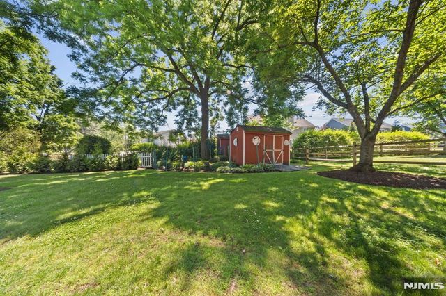 20 Northern Avenue, Florham Park Borough, NJ 07932