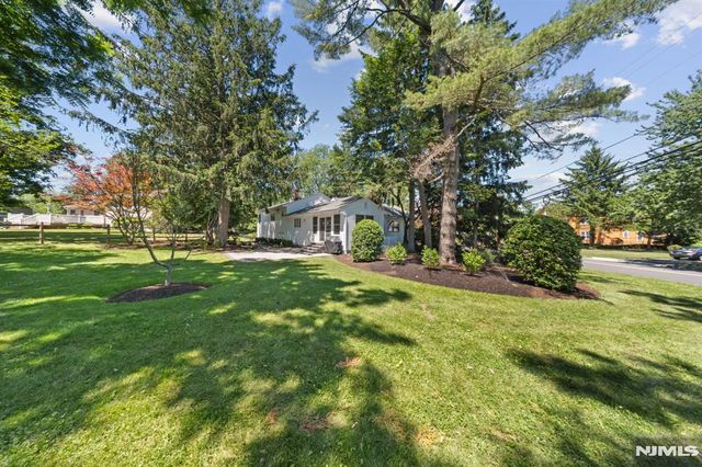 20 Northern Avenue, Florham Park Borough, NJ 07932