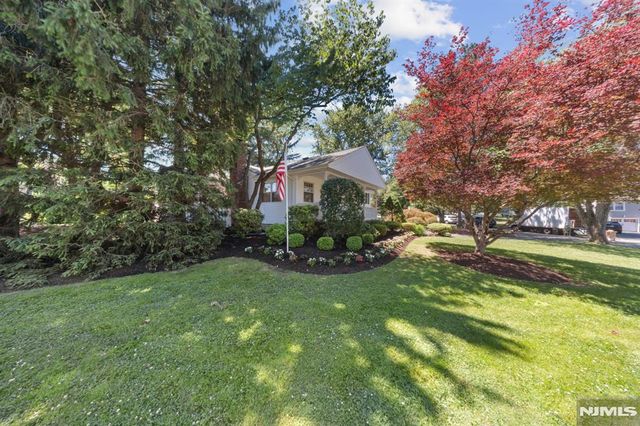 20 Northern Avenue, Florham Park Borough, NJ 07932
