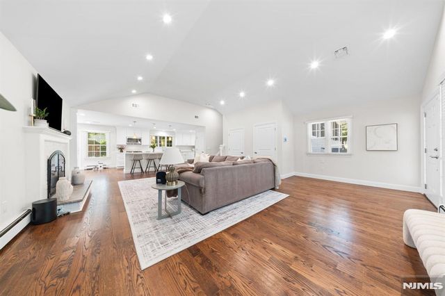 20 Northern Avenue, Florham Park Borough, NJ 07932