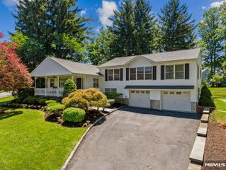 20 Northern Avenue, Florham Park Borough, NJ 07932