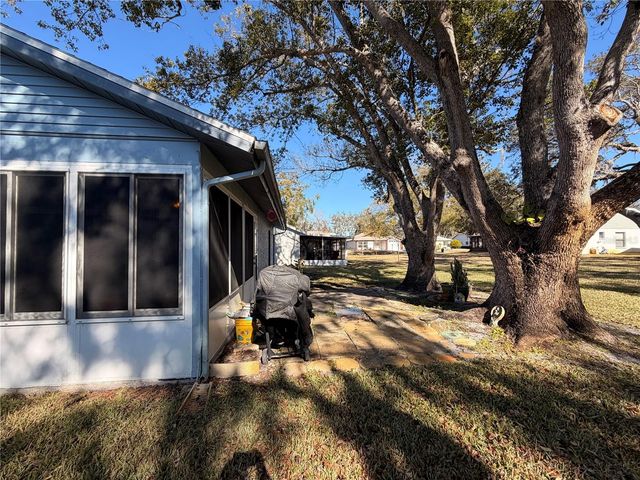 11614 ROSE TREE DRIVE, New Port Richey, FL 34654