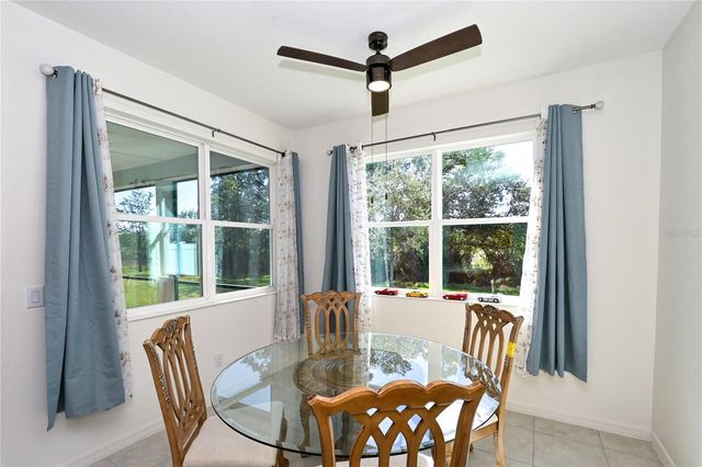 3551 74TH AVENUE CIRCLE E, Sarasota, FL 34243