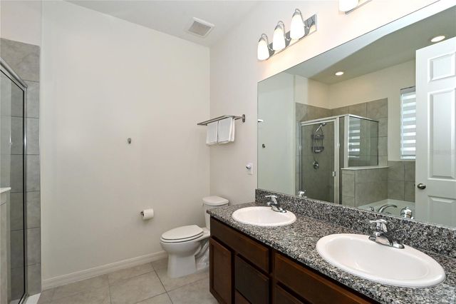 3551 74TH AVENUE CIRCLE E, Sarasota, FL 34243