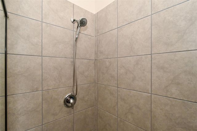 3551 74TH AVENUE CIRCLE E, Sarasota, FL 34243