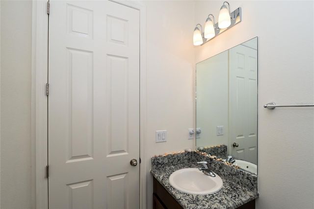 3551 74TH AVENUE CIRCLE E, Sarasota, FL 34243