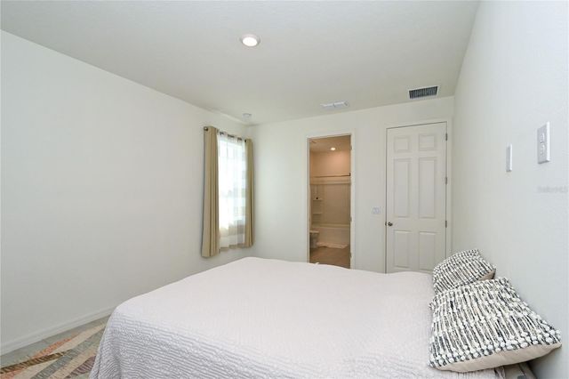 3551 74TH AVENUE CIRCLE E, Sarasota, FL 34243