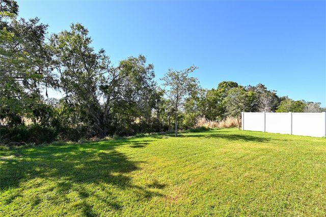 3551 74TH AVENUE CIRCLE E, Sarasota, FL 34243