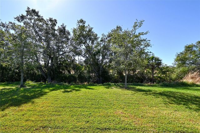 3551 74TH AVENUE CIRCLE E, Sarasota, FL 34243