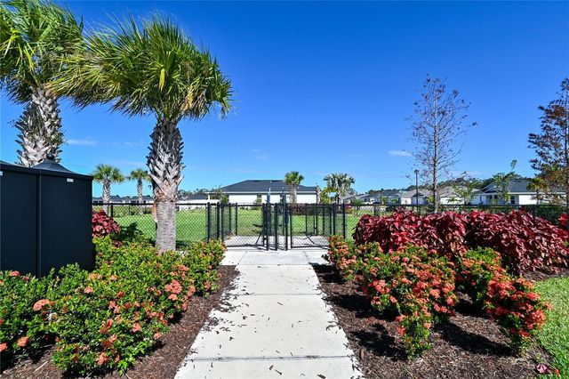 3551 74TH AVENUE CIRCLE E, Sarasota, FL 34243