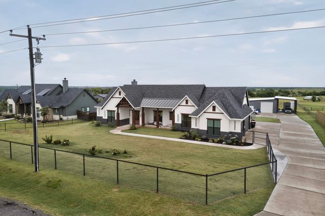 125 Lone Elm Road, Waxahachie, TX 75167