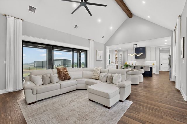125 Lone Elm Road, Waxahachie, TX 75167