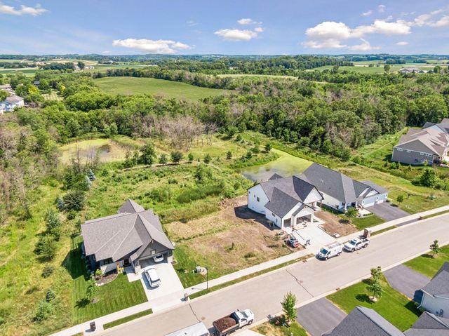 1951 Campfire Drive E, Waconia, MN 55387