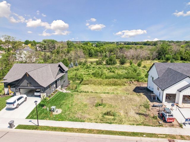 1951 Campfire Drive E, Waconia, MN 55387