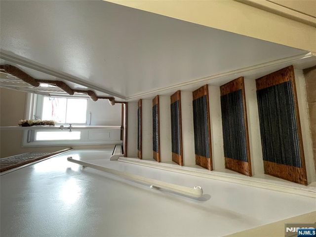 12 Henches Place, Little Ferry, NJ 07643