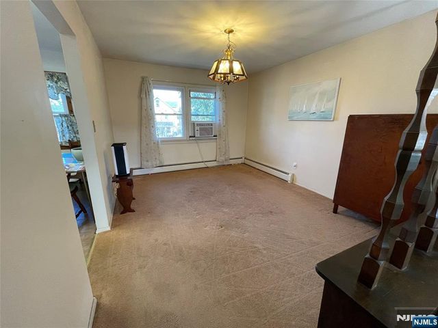 12 Henches Place, Little Ferry, NJ 07643