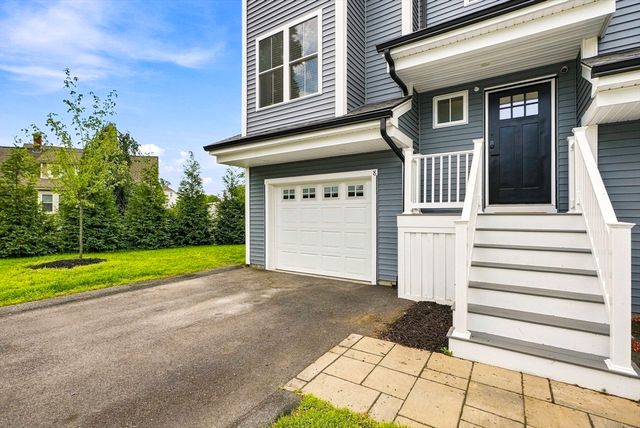274 Providence Rd 8, Grafton, MA 01560