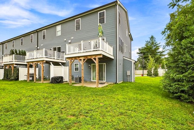 274 Providence Rd 8, Grafton, MA 01560