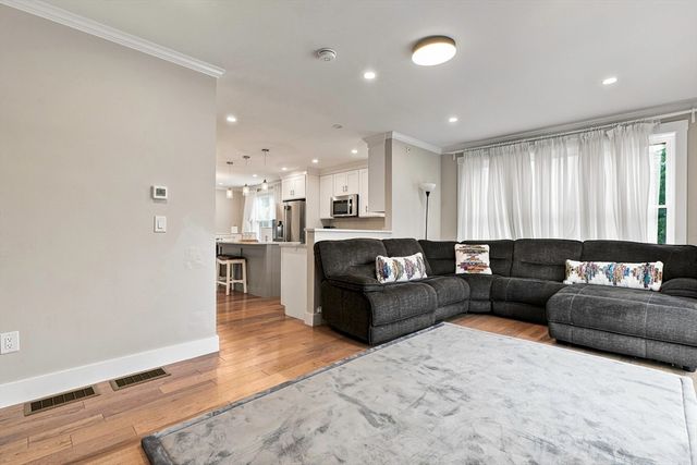 274 Providence Rd 8, Grafton, MA 01560