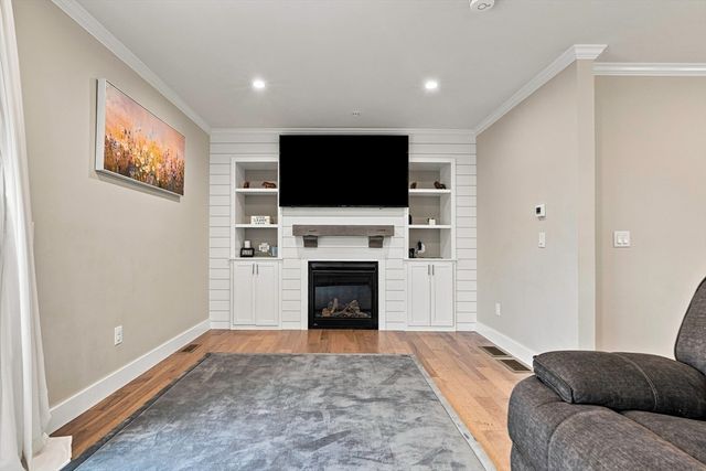 274 Providence Rd 8, Grafton, MA 01560