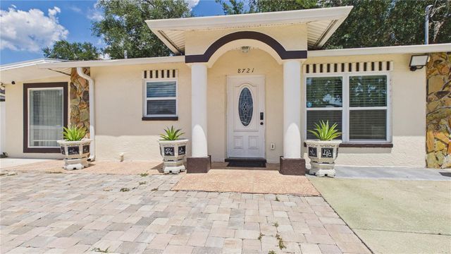 8721 N ORANGEVIEW AVENUE, Tampa, FL 33617