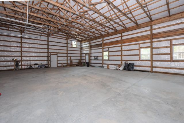 190 Pine Tree Drive, Parsons, TN 38363