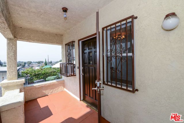 527 N Cummings Street, Los Angeles, CA 90033