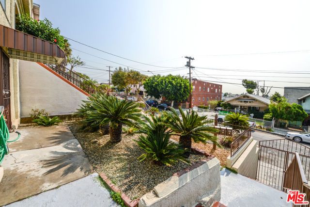 527 N Cummings Street, Los Angeles, CA 90033