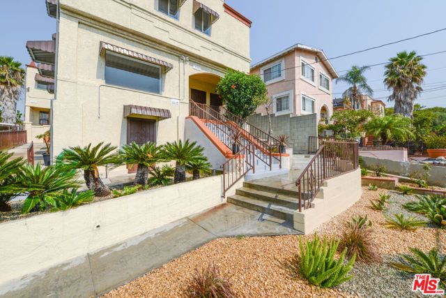 527 N Cummings Street, Los Angeles, CA 90033