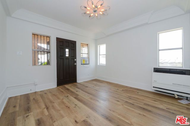 527 N Cummings Street, Los Angeles, CA 90033