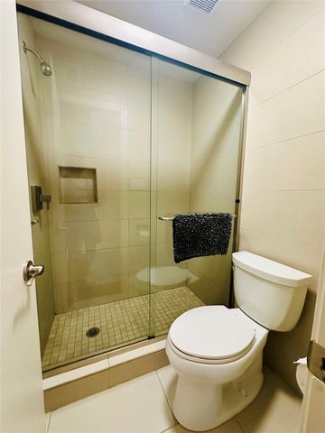 3402 Garrott Street 16, Houston, TX 77006