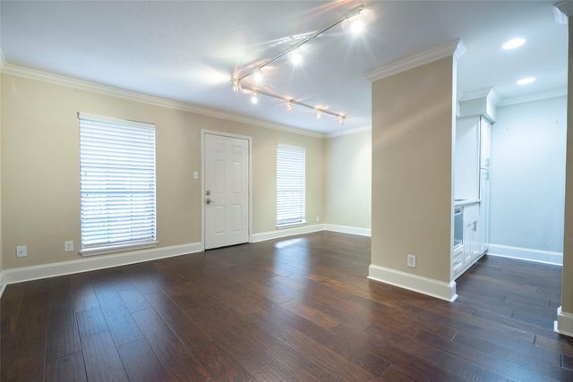 3402 Garrott Street 16, Houston, TX 77006
