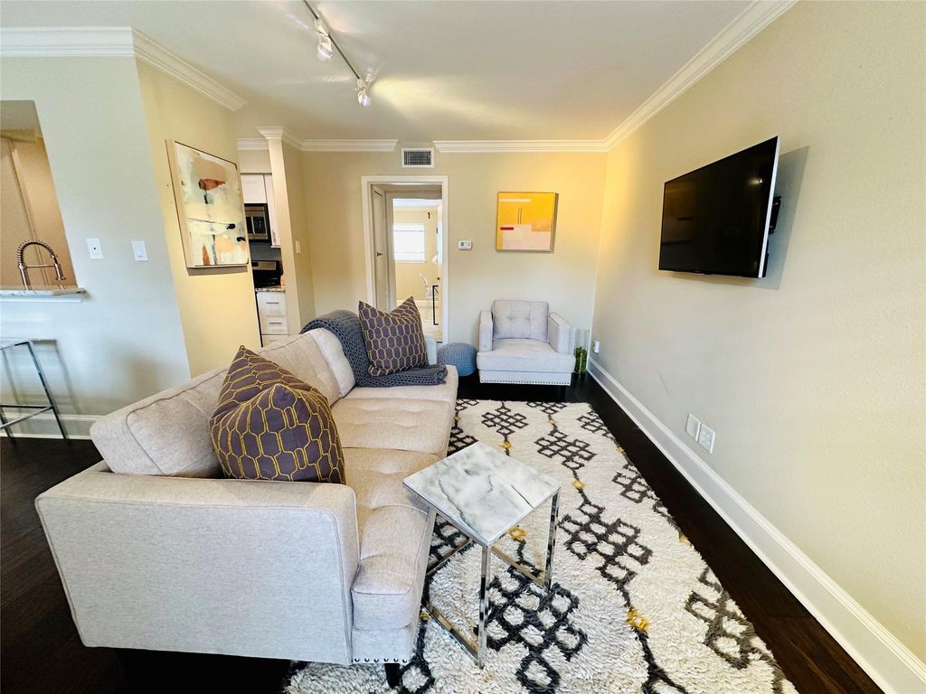 3402 Garrott Street 16, Houston, TX 77006