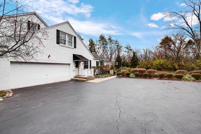 9S174 DREW Avenue, Burr Ridge, IL 60527