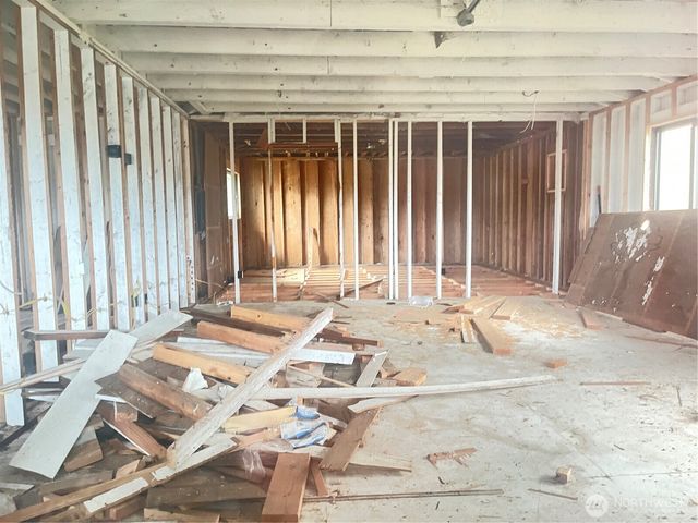 688 Big Hanaford Road, Centralia, WA 98531