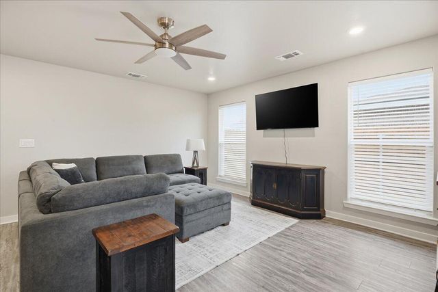 7529 33rd Place, Lubbock, TX 79407