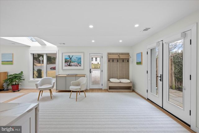 6700 RANNOCH RD, Bethesda, MD 20817