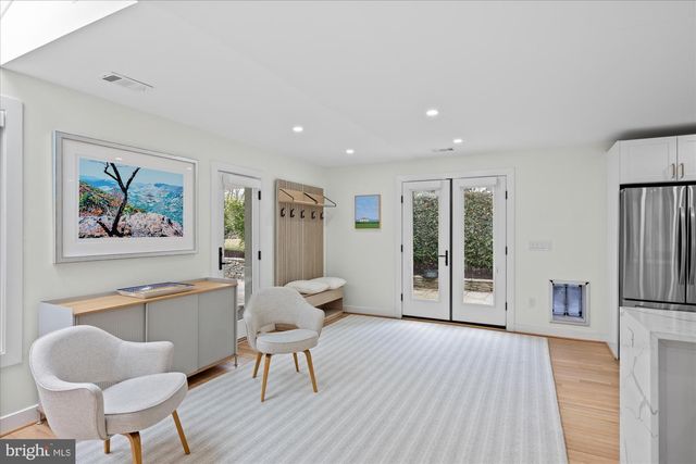 6700 RANNOCH RD, Bethesda, MD 20817