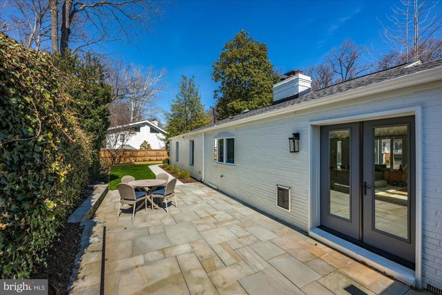 6700 RANNOCH RD, Bethesda, MD 20817