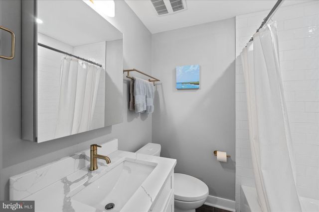 6700 RANNOCH RD, Bethesda, MD 20817