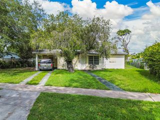11451 SW 186th St, Miami, FL 33157