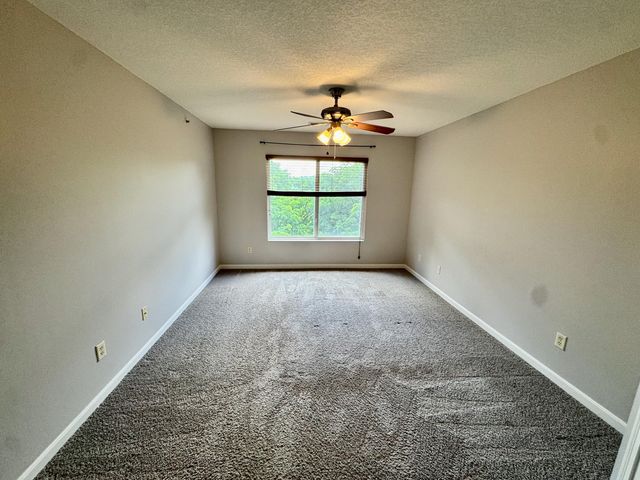 2255 Rolling Hills Drive, Covington, KY 41017