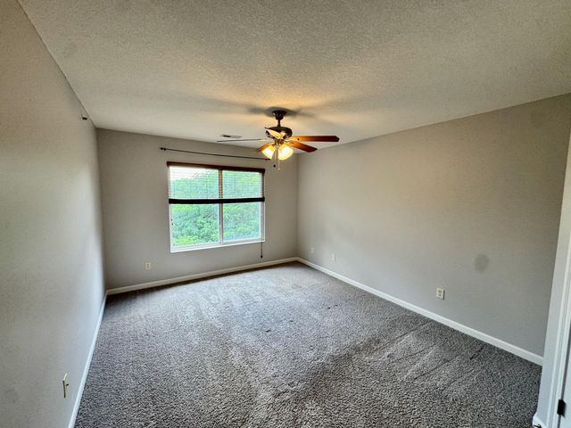 2255 Rolling Hills Drive, Covington, KY 41017
