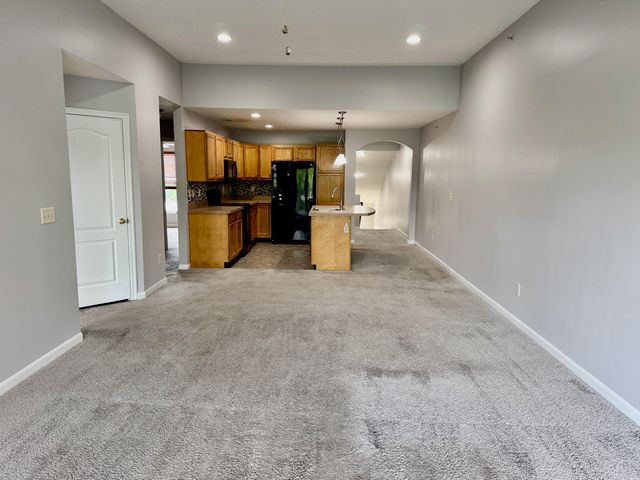 2255 Rolling Hills Drive, Covington, KY 41017