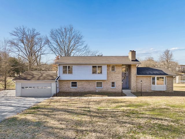 1795 Needmore Rd, Old Hickory, TN 37138