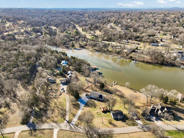 1795 Needmore Rd, Old Hickory, TN 37138